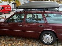 Gebraucht Mercedes E230 132 PS (97 kW) 1991 Rot Kombi