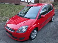 Gebraucht Ford Fiesta 81 PS (59 kW) 2006 Rot Kleinwagen