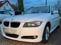 Gebraucht BMW 318 143 PS (105 kW) 2012 Weiß Kombi