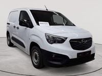 Gebraucht Opel Combo 102 PS (75 kW) 2024 Kaolin weiß Van