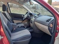 Gebraucht Renault Mégane GrandTour Dynamique 113 PS (83 kW) 2004 Rot Kombi