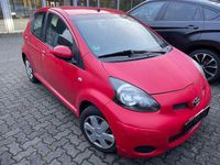 Gebraucht Toyota Aygo Cool 68 PS (50 kW) 2011 Rot Kleinwagen