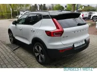 Gebraucht Volvo XC40 Plus 169 kW (231 PS) 2022 Weiß metallic SUV