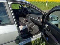 Gebraucht Renault Clio II 75 PS (55 kW) 2006 Grau Kleinwagen