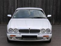 Gebraucht Jaguar XJ Sovereign 284 PS (208 kW) 2000 Weiß Limousine