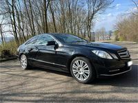 Gebraucht Mercedes E220 170 PS (125 kW) 2013 Schwarz Coupé