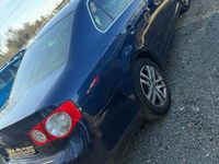 Gebraucht VW Jetta 140 PS (102 kW) 2008 Blau Limousine