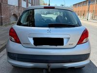 Gebraucht Peugeot 207 120 PS (88 kW) 2012 Silber Limousine