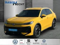 Gebraucht VW T-Roc Cabriolet R-line 150 PS (110 kW) 2026 Gelb SUV