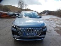 Gebraucht Audi Q4 e-tron S-Line 194 kW (265 PS) 2022 Geysirblau metallic SUV