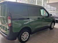 Neu Ford Transit Trend 101 PS (74 kW) 2025 Bursting green Van / Kleinbus