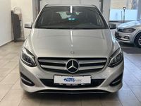 Gebraucht Mercedes B180 122 PS (89 kW) 2015 Silber Kleinwagen
