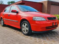 Gebraucht Opel Astra 101 PS (74 kW) 2000 Rot Limousine