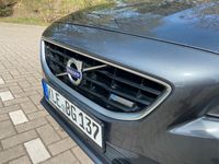 gebraucht Volvo V40 D2 als R-Design 12.2013 in top gepflegter Zustand