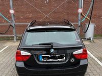 Gebraucht BMW 318 143 PS (105 kW) 2007 Schwarz Kombi