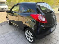 Gebraucht Ford Ka Individual 69 PS (50 kW) 2011 Schwarz Kleinwagen