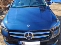 Gebraucht Mercedes B250 Style 160 PS (117 kW) 2020 Blau Van / Kleinbus