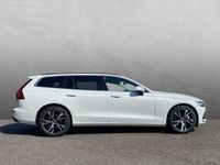 Gebraucht Volvo V60 Core 163 PS (119 kW) 2024 Weiss Kombi