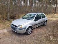 Używany Ford Fiesta 59 KM (43 kW) 2002 Srebrny Hatchback