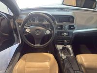 Gebraucht Mercedes E250 204 PS (150 kW) 2009 Silber Coupé