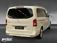 Gebraucht Mercedes V250 190 PS (139 kW) 2024 Bergkristallweiß metallic Van / Kleinbus