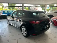 Gebraucht Renault Mégane Life 101 PS (74 kW) 2017 Schwarz Limousine
