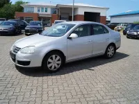 Gebraucht VW Jetta Comfortline 105 PS (77 kW) 2005 Silber Limousine