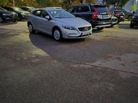 Gebraucht Volvo V40 Ocean Race 122 PS (89 kW) 2015 Silber Limousine