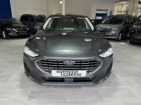 Gebraucht Ford Focus Titanium 116 PS (85 kW) 2025 Grau Limousine