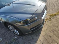 Gebraucht Jaguar XE 179 PS (131 kW) 2016 Grau Limousine