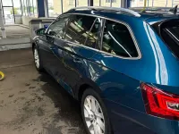 Gebraucht Skoda Superb Style 150 PS (110 kW) 2017 Blau Kombi