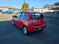 Second-hand Renault Twingo 75 CP (55 kW) 2015 Roșu Hatchback
