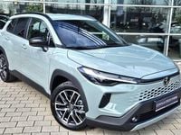 Neu Toyota Corolla Cross 178 PS (130 kW) 2026 Grün SUV
