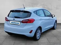 Gebraucht Ford Fiesta Cool & Connect 95 PS (69 kW) 2019 Weiß Limousine