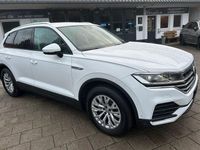 Gebraucht VW Touareg Basis 231 PS (169 kW) 2019 Weiß SUV