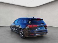 Gebraucht Ford Focus Titanium 125 PS (91 kW) 2024 Agate black metallic Kombi