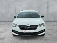 Gebraucht Skoda Superb SportLine 200 PS (147 kW) 2022 Moonweiß perleffekt Kombi
