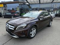 Gebraucht Mercedes GLA200 136 PS (100 kW) 2014 Orientbraun  metalliclack SUV