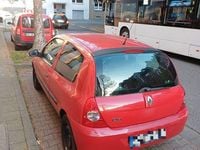 Gebraucht Renault Clio II 58 PS (42 kW) 2011 Rot Limousine