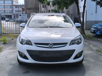 Gebraucht Opel Astra Style 140 PS (102 kW) 2015 Weiß Kombi