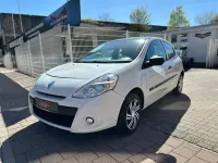 Gebraucht Renault Clio III 75 PS (55 kW) 2012 Weiß Kleinwagen