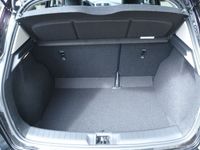 Gebraucht Nissan Pulsar Acenta 190 PS (139 kW) 2015 Schwarz metallic Limousine