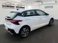 Gebraucht Hyundai i20 Trend 101 PS (74 kW) 2026 Weiß Limousine