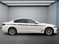 Gebraucht BMW 520 190 PS (139 kW) 2022 Weiß Limousine