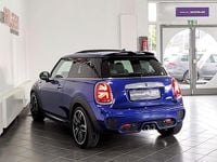 Second-hand Mini John Cooper Works 231 CP (169 kW) 2019 Albastru Hatchback