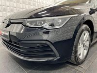 Gebraucht VW Golf VIII Life 150 PS (110 kW) 2022 Schwarz Limousine