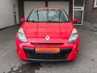 Gebraucht Renault Clio III Dynamique 75 PS (55 kW) 2009 Rot Kleinwagen