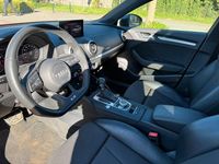 Second-hand Audi A3 Ambiente 190 CP (139 kW) 2019 Roșu Berlinǎ