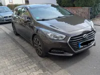 Gebraucht Hyundai i40 Premium 141 PS (103 kW) 2017 Braun Kombi