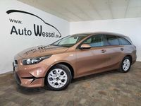 Gebraucht Kia Ceed 99 PS (72 kW) 2023 Machined bronze m (metallic) Kleinwagen